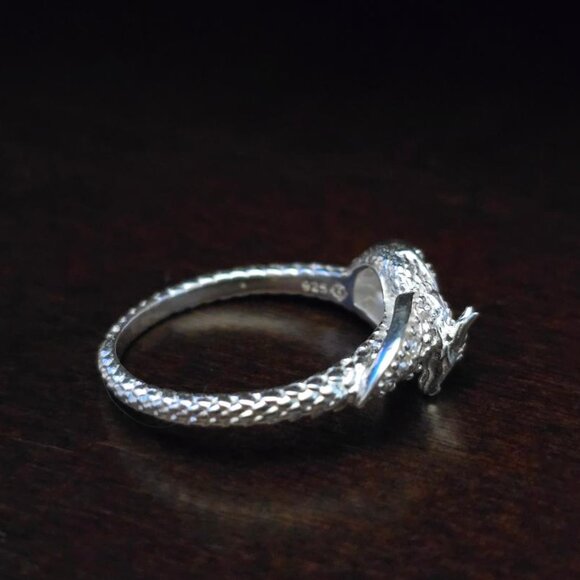 Fragrant Jewels Ice Dragon Ring - Picture 5 of 9